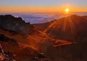 Maui-PRIVATE-Air Tour: Volcano Lava & Jungle Waterfalls (2-5 Max)