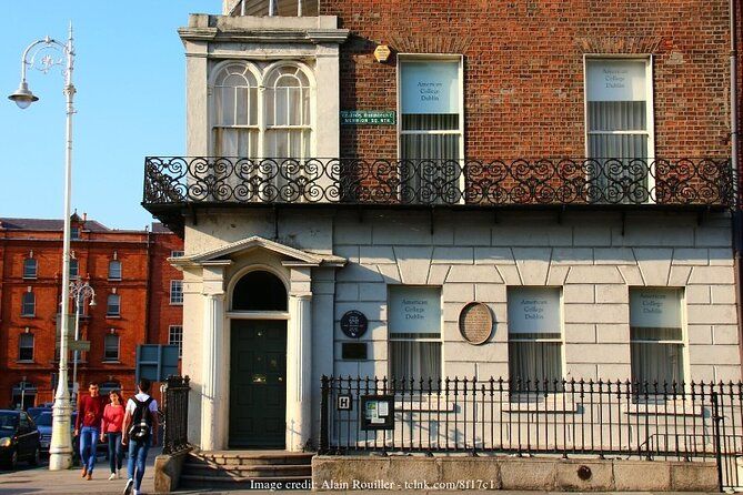 Dublin Off-The-Beaten-Path Private Literary Walking Tour
