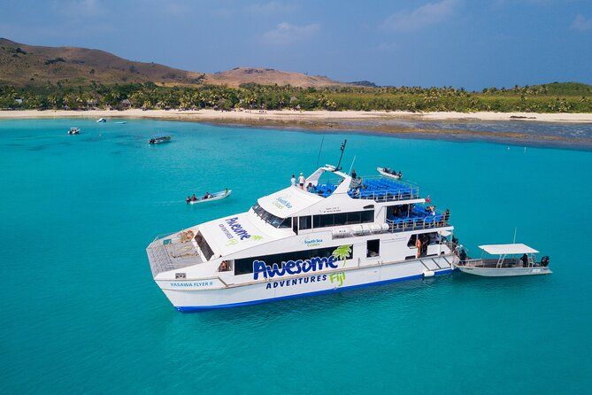 Yasawa Islands Explorer Cruise with Lunch