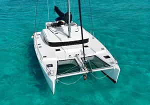 4hrs/60ft Luxury Catamaran Private Charter Cancun to Isla Mujeres