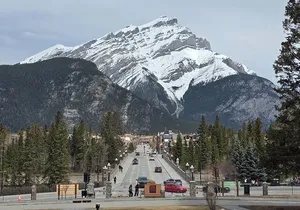Private Full Day Guided Tour at Banff Iconic Attraction