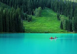 Private Day Tour -Lake Louise, Emerald Lake and Johnston Canyon..
