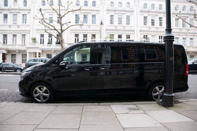 Private Liverpool Arrival Transfer - Airport to Liverpool Accom