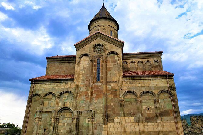 Uplistsikhe Tour with Stalin Museum & Medieval Churches