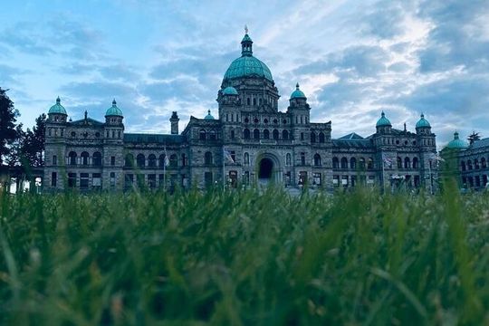 Vancouver, Whistler, Victoria With Butchart 2 Days Tour Private