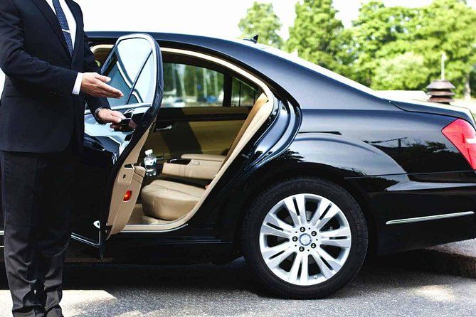 Full day luxury car with driver at disposal in Stuttgart