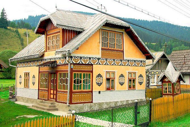 From Bucharest: Romania, Moldova & Transnistria 14-Day Tour