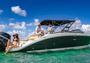 Top-Rated Boat Rental with Captain | 1 to 11 People