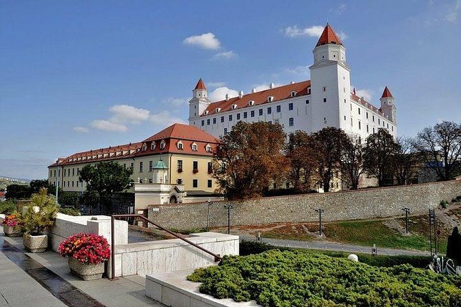 2 days Vienna - Bratislava PRIVATE guided tour package from Budapest with lunch