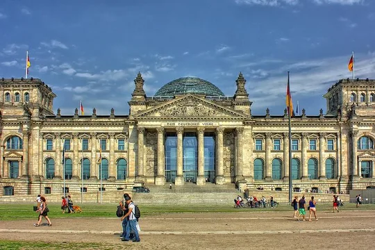 Discover Berlin: Historic Landmarks, Royal Heritage & Cold war