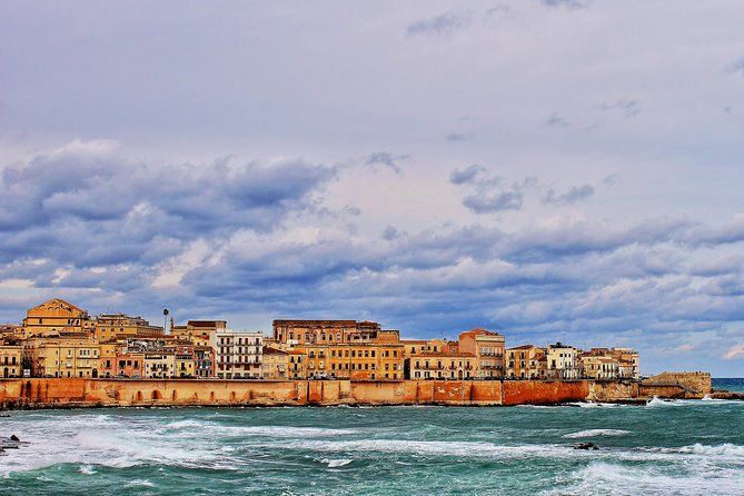 Taxi transfer service from CATANIA airport/city to Siracusa Ortigia or viceversa