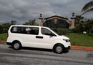 Cancun Int.Airport to The hotel zone cancun 1-3 passengers ROUNDTRIP