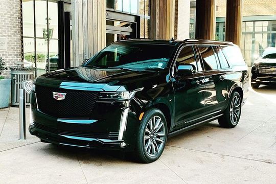 Vancouver Hourly Disposal Service: Private Driver by Luxury SUV