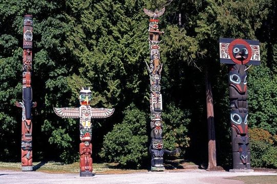 Stanley Park to Totem Poles: Vancouver’s Scenic Private Walk