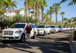 Lincoln Navigator Roundtrip Private Luxury Transportation