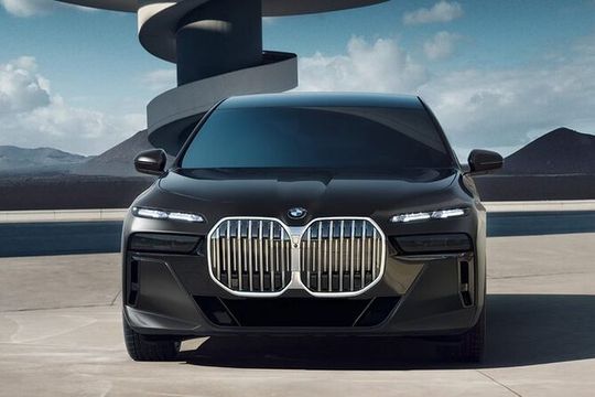 Private Sedan Transfer from Manhattan to Newark L Airport EWR