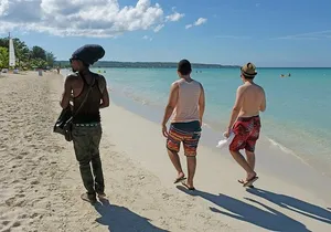 Negril Full-Day Private Tour from Montego Bay with Lunch