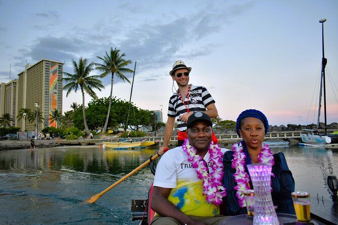 Private Gondola Cruise waikiki, free flower lei, Drinks, pastries