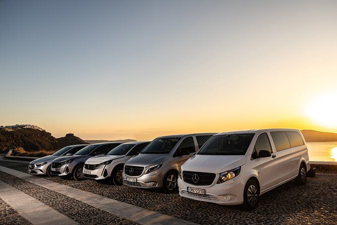 Santorini: Private Transfers To / From The Port Athinios