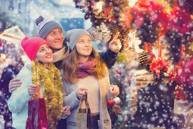 Private Christmas Heritage Walk in Historic Bled