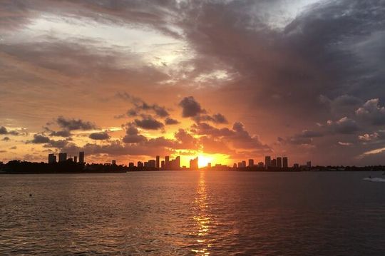 Private Transfer from Miami Airport to Hotel and Vice Versa