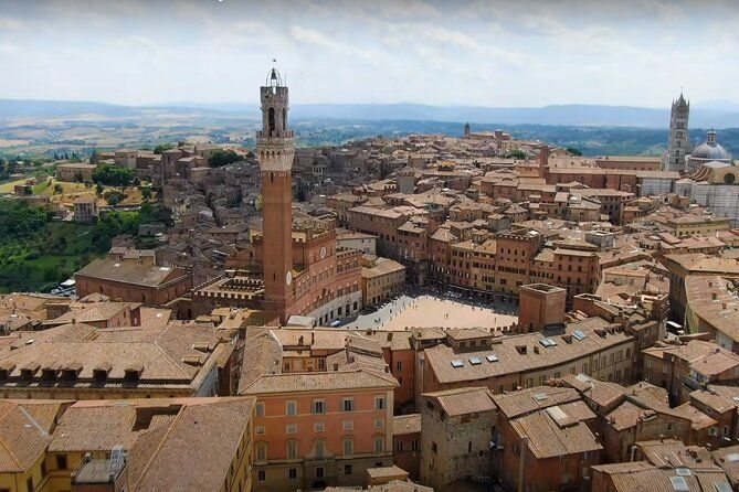 Siena and San Gimignano in Tuscany Private Day Tour