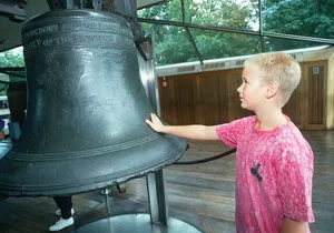 Philadelphia Walking Tour: A Lot of Colonial Nonsense