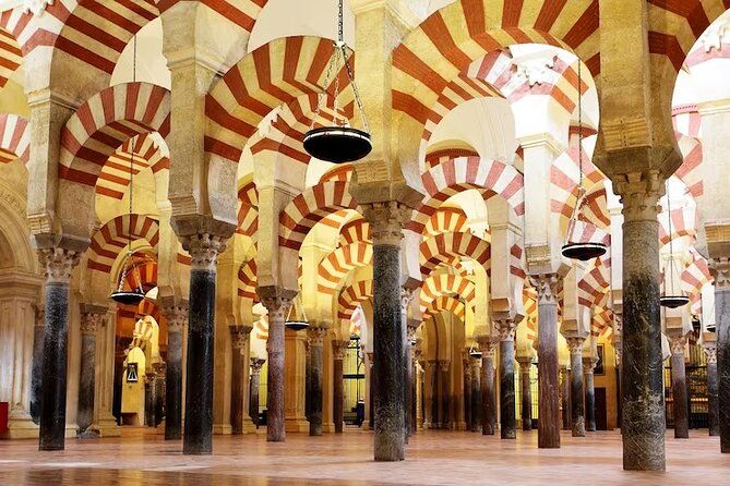 Private Tour of Mosque-Cathedral and Alcazar of Cordoba with entrance