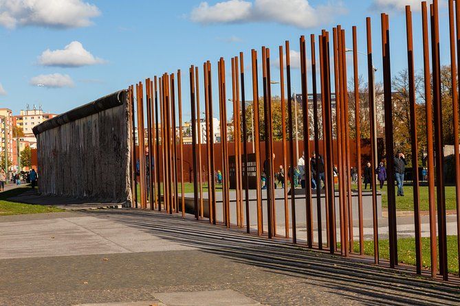 Wall Tour Berlin - Fates, Heroes & Love Stories