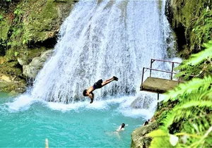 Montego Bay Shore Excursion: Blue Hole & Secret Falls Tour plus Shopping
