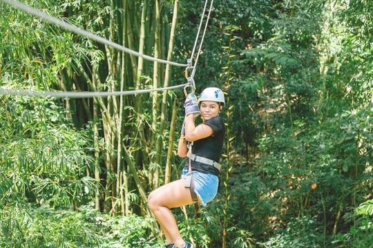 Dunn's River Falls and Park Tour with Zip Line from Montego Bay