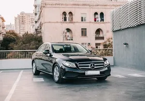 Private Round Trip Honolulu Airport HNL to/from Honolulu by Sedan