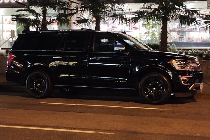 Private Transfer, Vancouver Intl. Airport to Vancouver, BC - VIP, SUV Transfer.