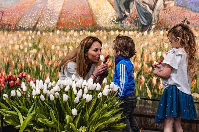 Keukenhof Gardens and Tulips Private Tour from Amsterdam