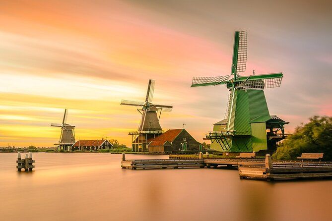 Private tour to Zaanse Schans, Edam, Volendam and Marken
