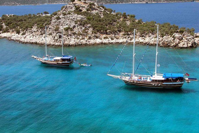 Private Daily Boat Tour!
