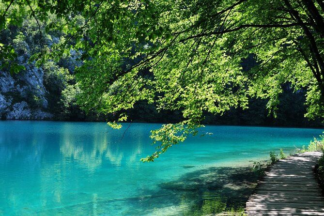 Zagreb airport or Zagreb to Split via Plitvice lakes for singles or couples
