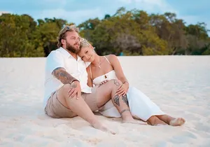 Private Vacation Photoshoot with Photographer in Nassau