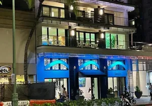 Dark Side Adventure Tours: Ghosts of Waikiki