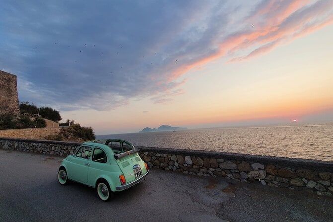3 Hour Sunset Tour in Vintage Cars in Sorrento