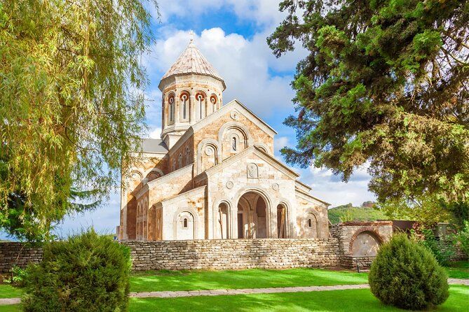 Private Tour From Tbilisi to Kakheti Sighnaghi with Wine Tasting