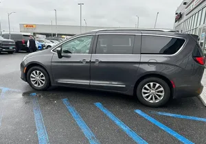 Private Transfer from New York Airport (LGA) to Manhattan Port