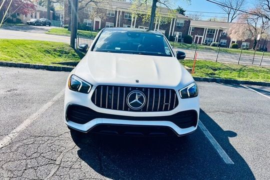 Private Transfer To From at Newark Liberty International Airport