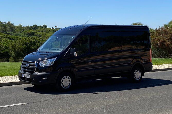 Private Transfer from Faro Airport to Pine Cliffs Hotel (4-8 pax)