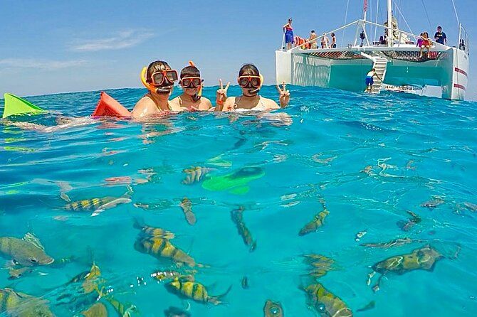 Snorkeling and Shopping in Montego Bay with Hotel pickup