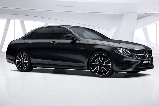 Christchurch Airport Transfers : Christchurch to Airport CHC in Business Car