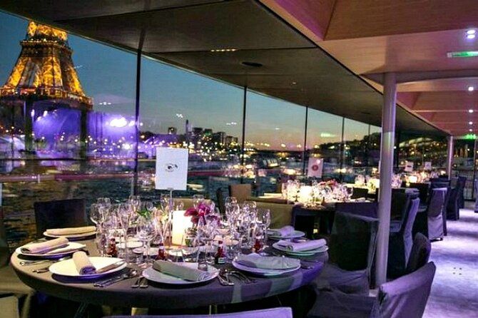 8 Hour Paris Trip and Cruise Lunch with CDG Transfer