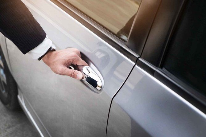 Transfer Civitavecchia Port to Fiumicino FCO Airport with 3 hours Rome Tour