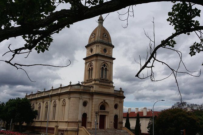Adelaide Walking Tour: Grand Mansions and Sub-Divisions