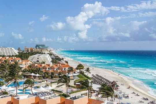 Playa del Carmen to Cancun private transfer, option to stop